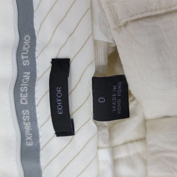 EXPRESS Design Editor Off White Flare Quilted Detail - Picture 11 of 12